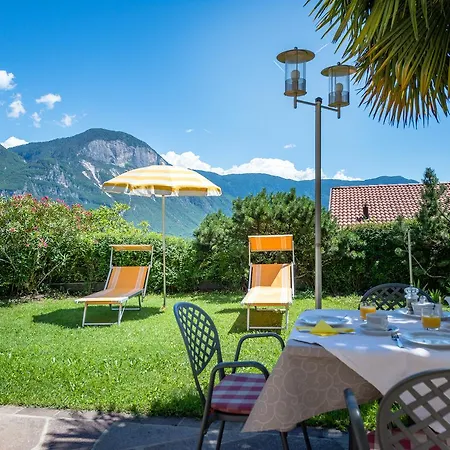 Ferienwohnungen Hof im Feld Kurtatsch